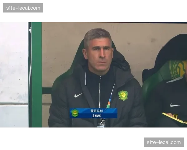 负分双雄对决平局收场 国安申花均未摆脱积分困境 负分双雄对决平局收场 国安申花均未摆脱积分困境