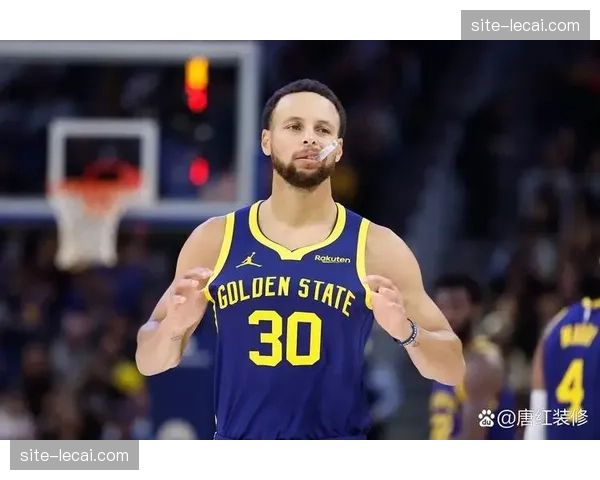 勇士附加赛祭出奇阵，科尔大阵容开局搭配深度轮换策略